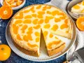 Ein saftiger faule weiber kuchen mit Mandarinenstücken, der zum Genießen einlädt.